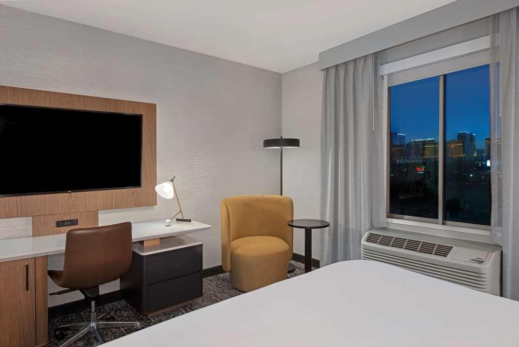 Doubletree By Hilton Las Vegas East Flamingo Rom bilde